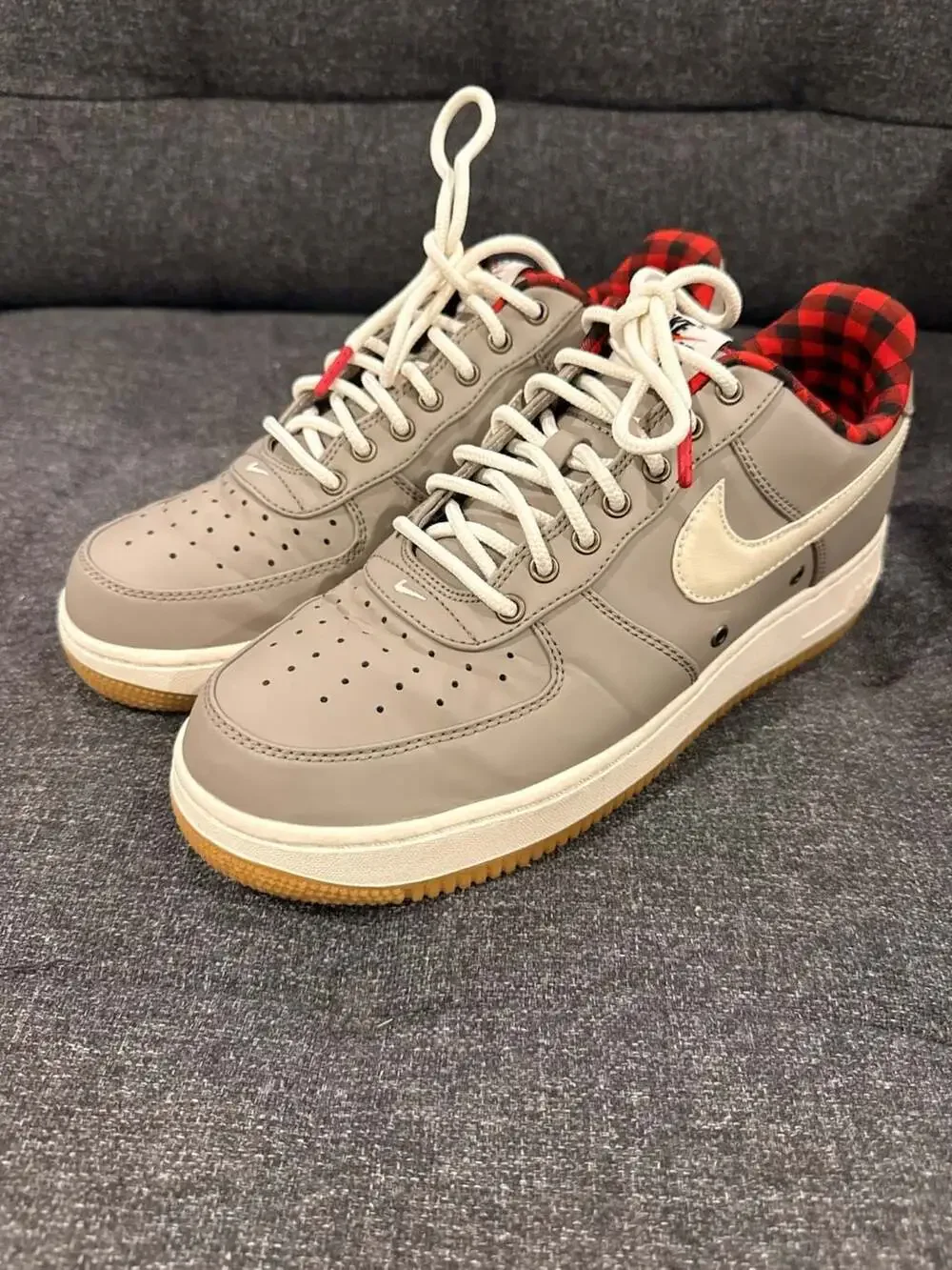 Nike Air Force 1 '07 LV8 'Light Taupe' with Plaid Interior
